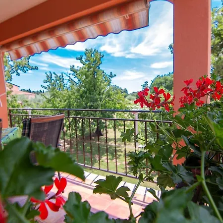 Marcella Apartamento Funtana